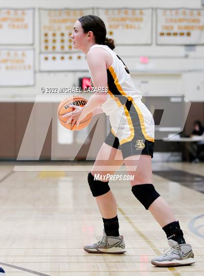 Thumbnail 1 in La Costa Canyon vs. El Dorado (So Cal Holiday Prep Classic) photogallery.