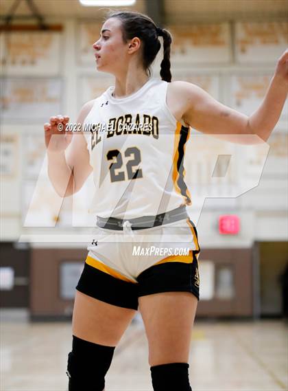 Thumbnail 1 in La Costa Canyon vs. El Dorado (So Cal Holiday Prep Classic) photogallery.