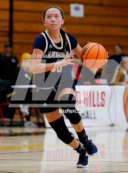 Thumbnail 2 in La Costa Canyon vs. El Dorado (So Cal Holiday Prep Classic) photogallery.