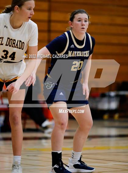 Thumbnail 2 in La Costa Canyon vs. El Dorado (So Cal Holiday Prep Classic) photogallery.
