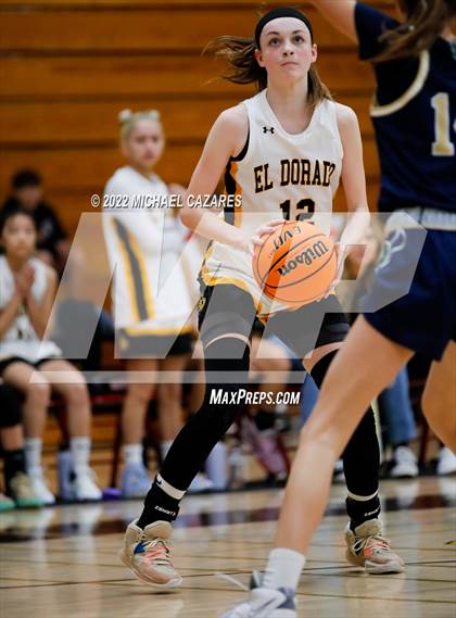 Thumbnail 1 in La Costa Canyon vs. El Dorado (So Cal Holiday Prep Classic) photogallery.
