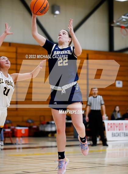 Thumbnail 1 in La Costa Canyon vs. El Dorado (So Cal Holiday Prep Classic) photogallery.