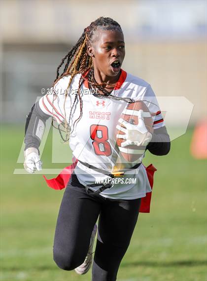 Thumbnail 3 in Air Academy vs. Denver West (CHSAA 4A Second Round) photogallery.