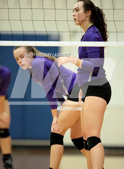 Thumbnail 2 in Independence vs Centennial photogallery.