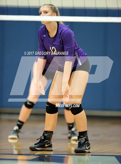 Thumbnail 2 in Independence vs Centennial photogallery.