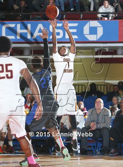 Thumbnail 1 in Saunders vs Mt. Vernon (Section 1 Class AA Semifinal) photogallery.