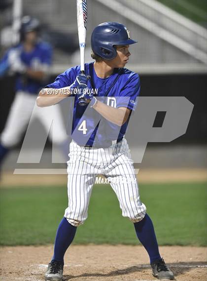 Thumbnail 2 in Dana Hills vs. Mater Dei (Game 2) photogallery.