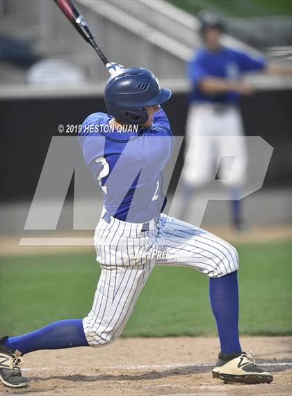 Thumbnail 2 in Dana Hills vs. Mater Dei (Game 2) photogallery.