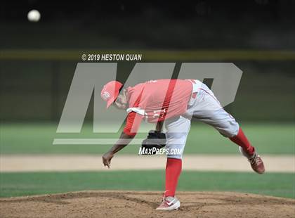 Thumbnail 3 in Dana Hills vs. Mater Dei (Game 2) photogallery.