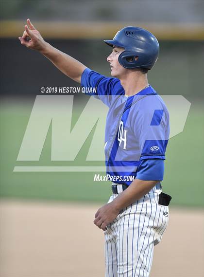Thumbnail 3 in Dana Hills vs. Mater Dei (Game 2) photogallery.