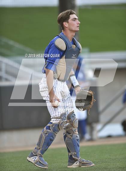 Thumbnail 1 in Dana Hills vs. Mater Dei (Game 2) photogallery.
