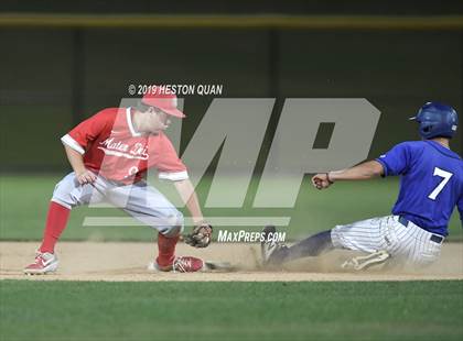 Thumbnail 3 in Dana Hills vs. Mater Dei (Game 2) photogallery.