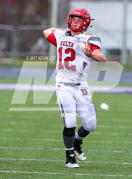 Thumbnail 3 in Delta vs. Beaver (UHSAA 2A Semifinal) photogallery.