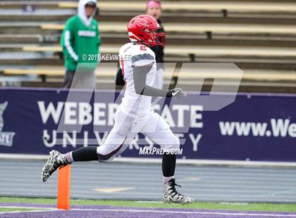Thumbnail 1 in Delta vs. Beaver (UHSAA 2A Semifinal) photogallery.