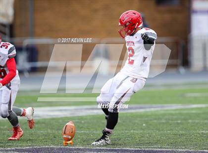 Thumbnail 3 in Delta vs. Beaver (UHSAA 2A Semifinal) photogallery.