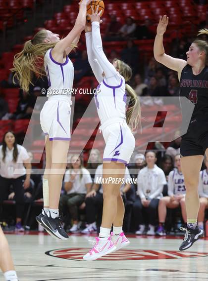 Thumbnail 3 in Jordan vs. Lehi (UHSAA 5A Quarterfinal) photogallery.