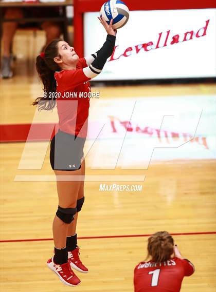 Thumbnail 3 in Canyon @ Levelland photogallery.
