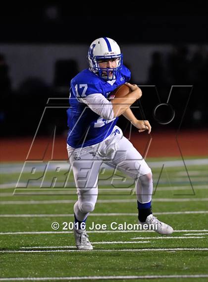 Thumbnail 1 in MacArthur [Douglas] vs Reagan [Ronald]  photogallery.