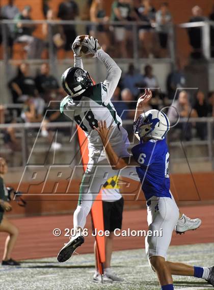 Thumbnail 1 in MacArthur [Douglas] vs Reagan [Ronald]  photogallery.