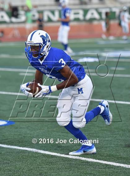 Thumbnail 1 in MacArthur [Douglas] vs Reagan [Ronald]  photogallery.