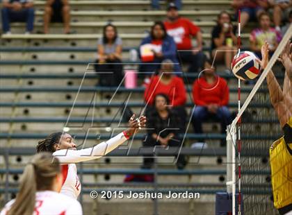 Thumbnail 2 in Taft @ Brennan photogallery.