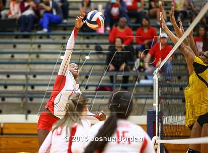 Thumbnail 2 in Taft @ Brennan photogallery.