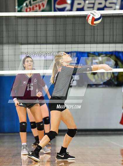 Thumbnail 2 in Perryville vs. Waldron (AAA 3A1st Round Playoff) photogallery.