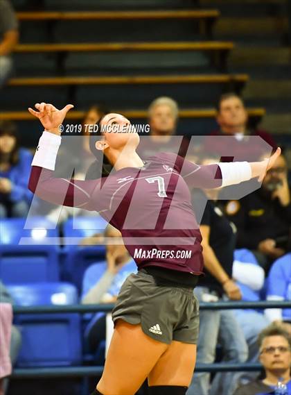 Thumbnail 2 in Perryville vs. Waldron (AAA 3A1st Round Playoff) photogallery.