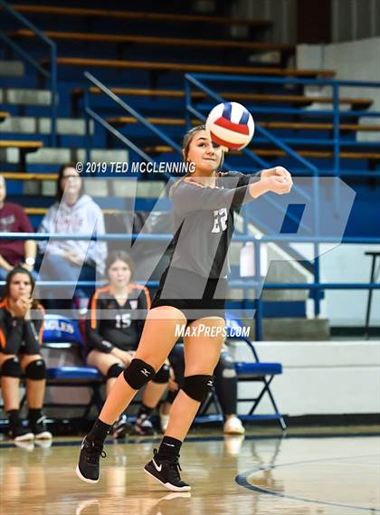 Thumbnail 2 in Perryville vs. Waldron (AAA 3A1st Round Playoff) photogallery.