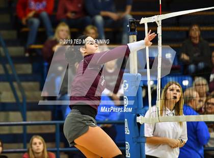 Thumbnail 2 in Perryville vs. Waldron (AAA 3A1st Round Playoff) photogallery.