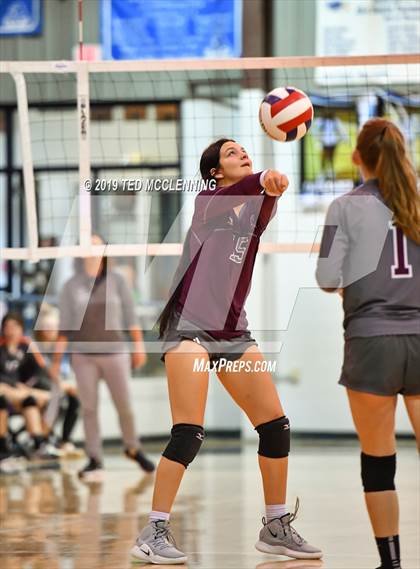 Thumbnail 3 in Perryville vs. Waldron (AAA 3A1st Round Playoff) photogallery.