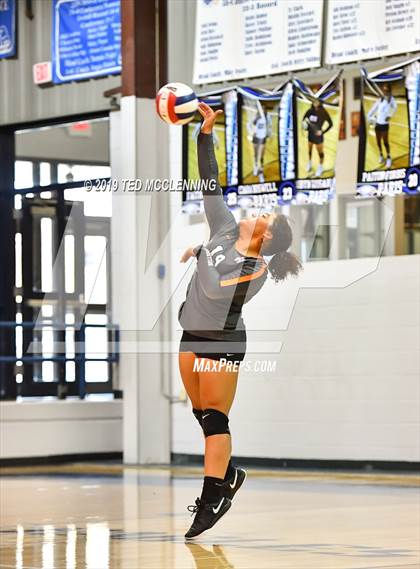 Thumbnail 1 in Perryville vs. Waldron (AAA 3A1st Round Playoff) photogallery.