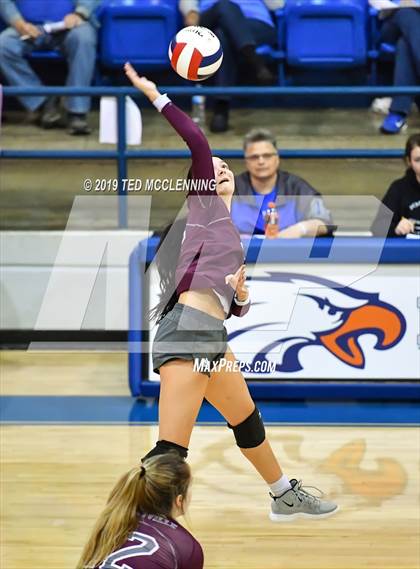 Thumbnail 2 in Perryville vs. Waldron (AAA 3A1st Round Playoff) photogallery.