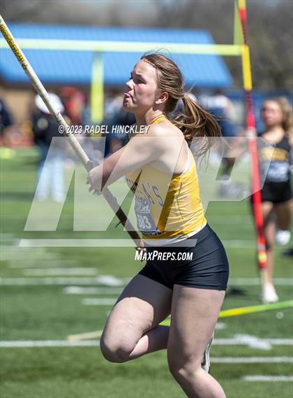 Thumbnail 2 in Bill Summa Invitational photogallery.