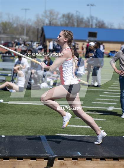 Thumbnail 2 in Bill Summa Invitational photogallery.