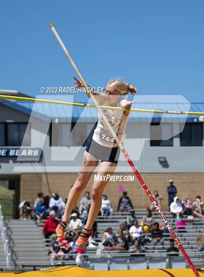 Thumbnail 1 in Bill Summa Invitational photogallery.