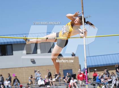 Thumbnail 2 in Bill Summa Invitational photogallery.