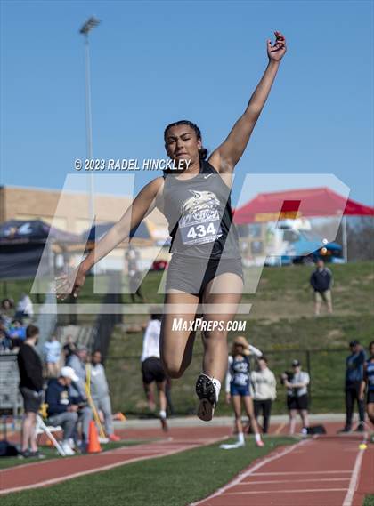 Thumbnail 2 in Bill Summa Invitational photogallery.