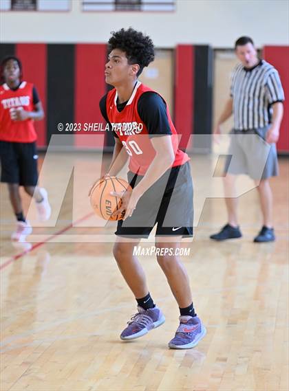 Thumbnail 2 in Tampa Bay Tech vs Mitchell  (The Hoop Vibe - Preseason League) photogallery.