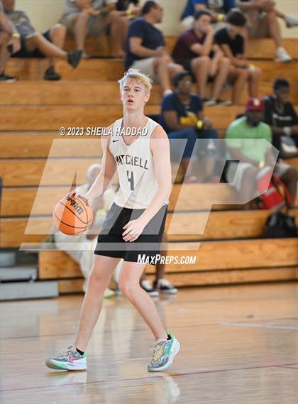 Thumbnail 2 in Tampa Bay Tech vs Mitchell  (The Hoop Vibe - Preseason League) photogallery.