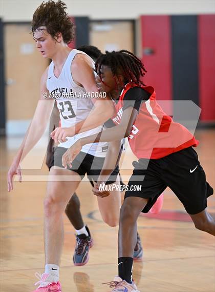 Thumbnail 2 in Tampa Bay Tech vs Mitchell  (The Hoop Vibe - Preseason League) photogallery.