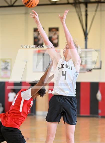 Thumbnail 2 in Tampa Bay Tech vs Mitchell  (The Hoop Vibe - Preseason League) photogallery.