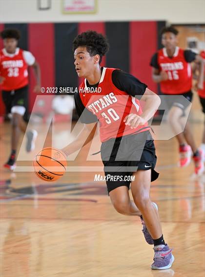 Thumbnail 3 in Tampa Bay Tech vs Mitchell  (The Hoop Vibe - Preseason League) photogallery.