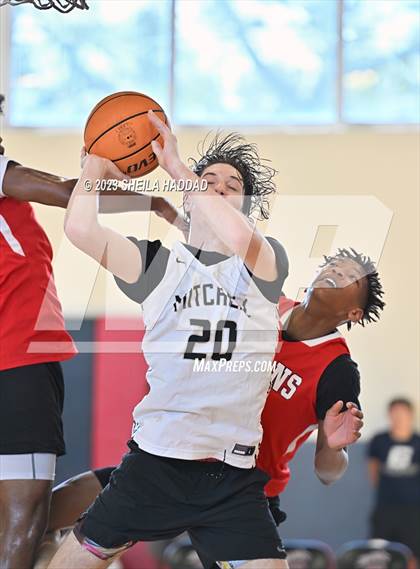 Thumbnail 2 in Tampa Bay Tech vs Mitchell  (The Hoop Vibe - Preseason League) photogallery.