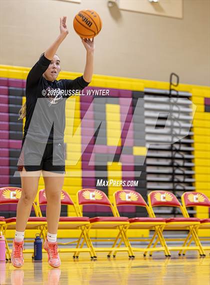 Thumbnail 3 in Desert Mountain @ Chaparral photogallery.