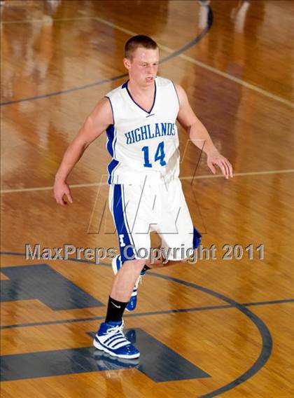 Thumbnail 2 in Covington Catholic @ Highlands photogallery.