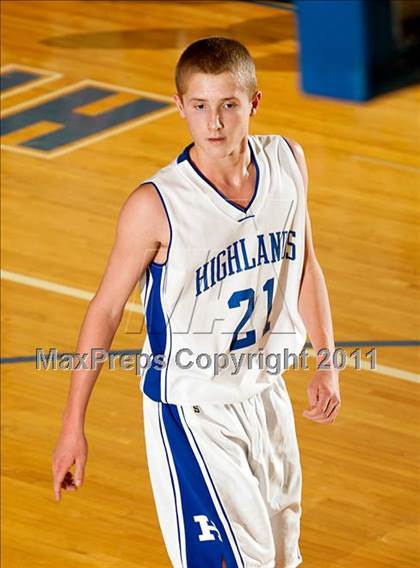 Thumbnail 3 in Covington Catholic @ Highlands photogallery.