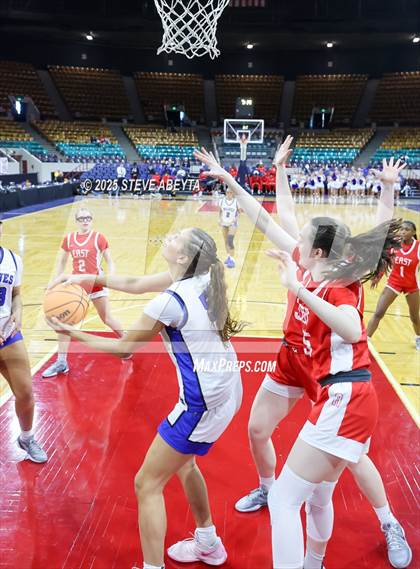 Thumbnail 3 in Denver East @ Grandview (CHSAA 6A Great 8) photogallery.