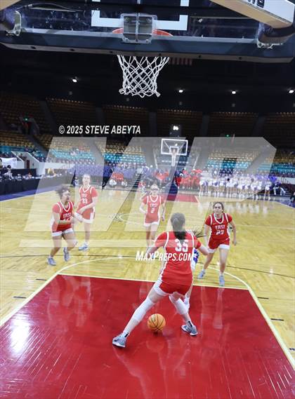 Thumbnail 2 in Denver East @ Grandview (CHSAA 6A Great 8) photogallery.