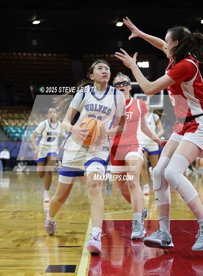 Thumbnail 3 in Denver East @ Grandview (CHSAA 6A Great 8) photogallery.
